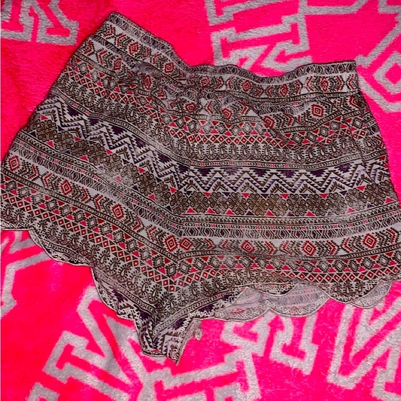 Shorts - Picture 2 of 2